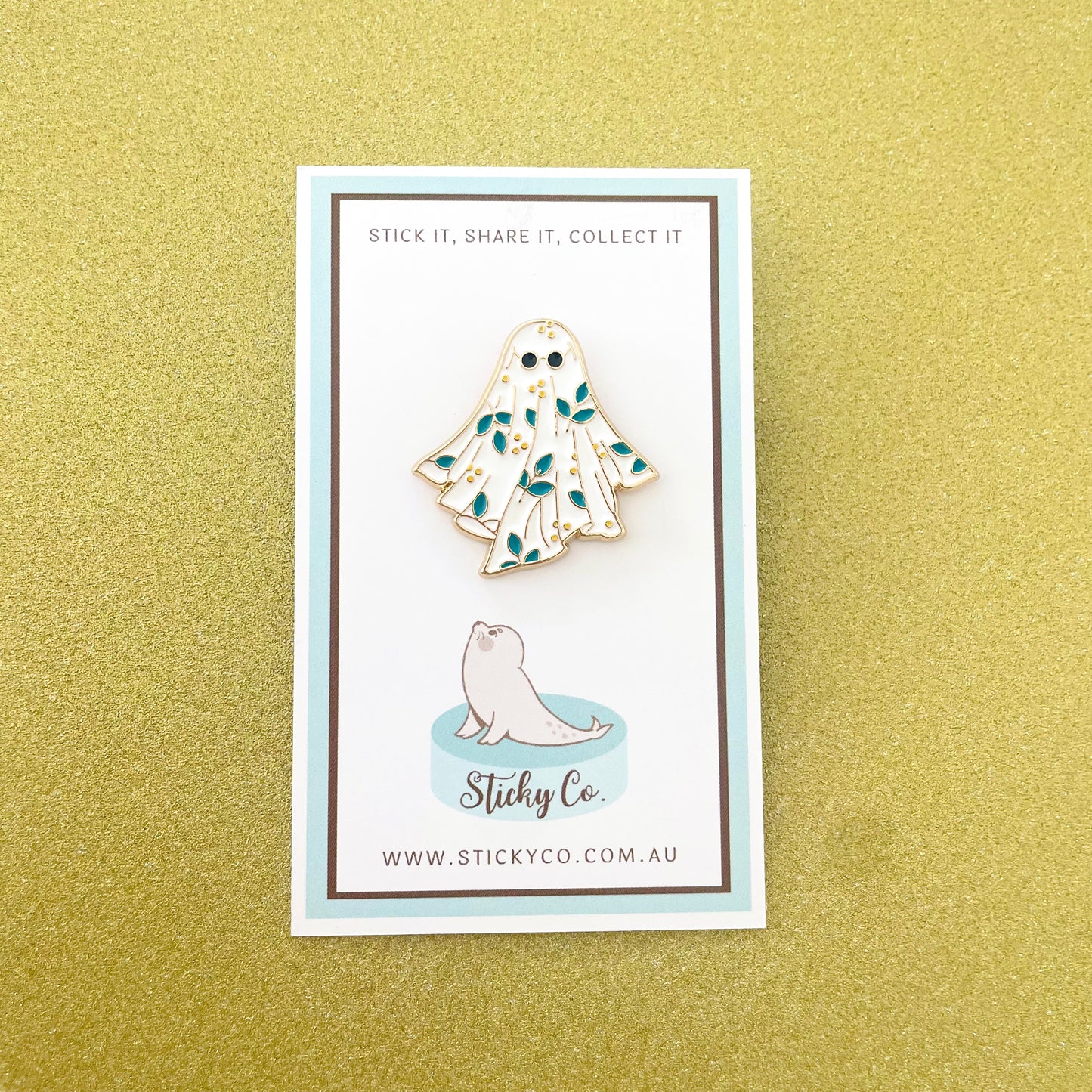 Cute Ghost Enamel Pins – 5 Spooky-Cute Styles