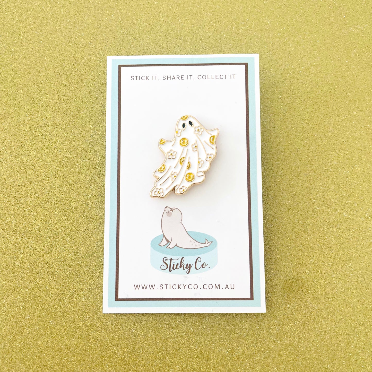 Cute Ghost Enamel Pins – 5 Spooky-Cute Styles