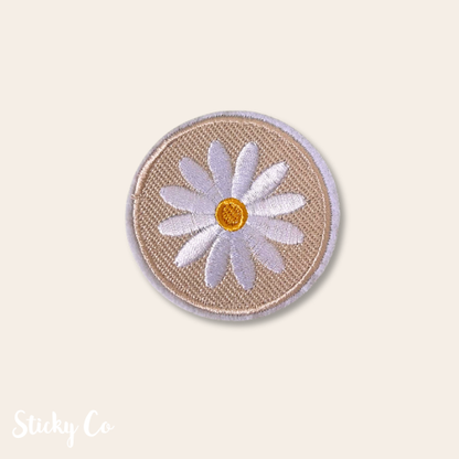 Daisy clothing patch |  Iron-on